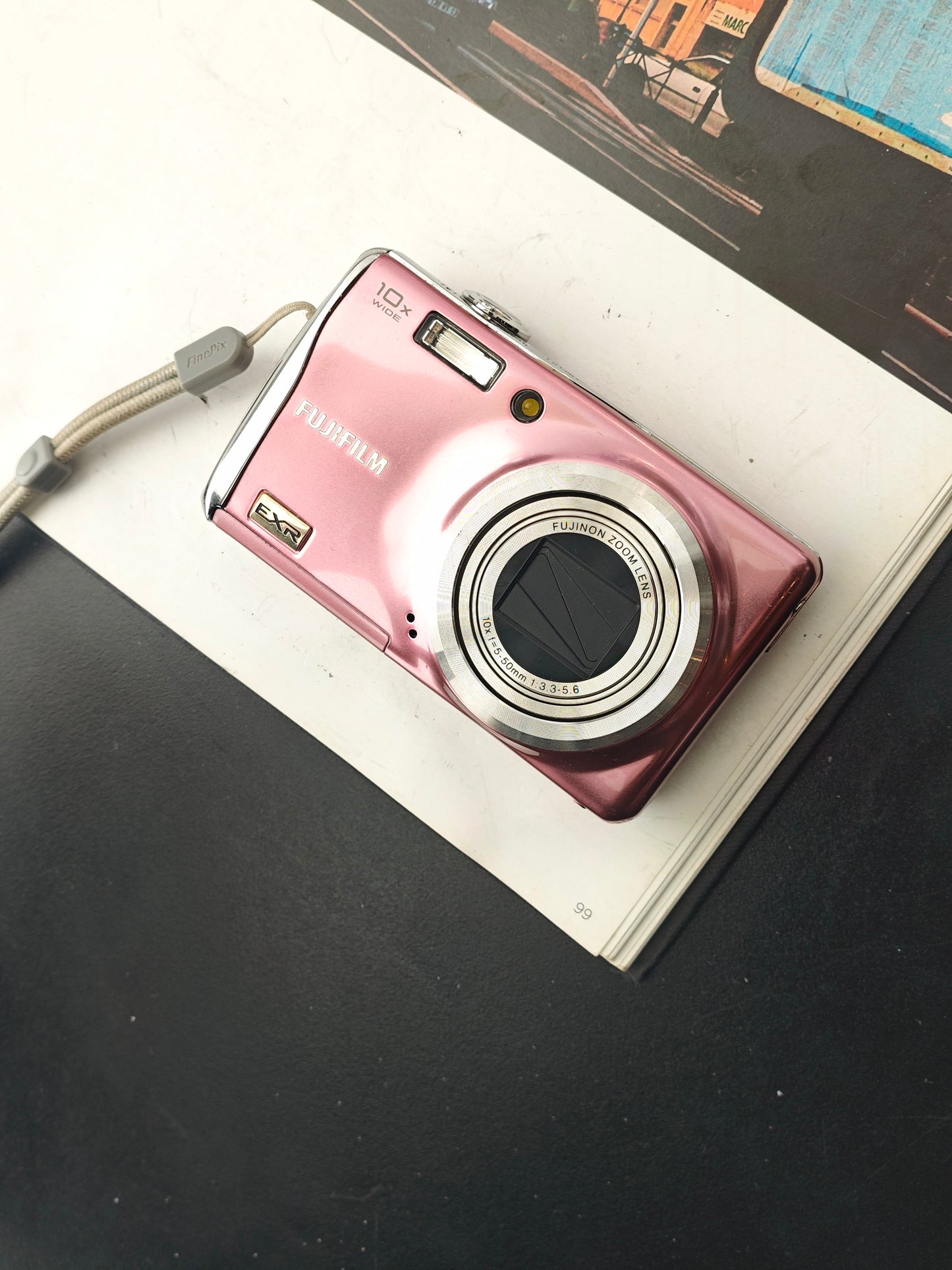 Used Fujifilm FinePix F70 EXR pink Digital Camera [No charger]