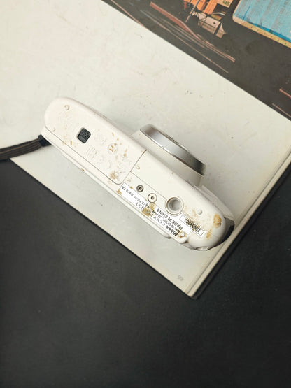 Used Nikon Coolpix S33 white Digital Camera