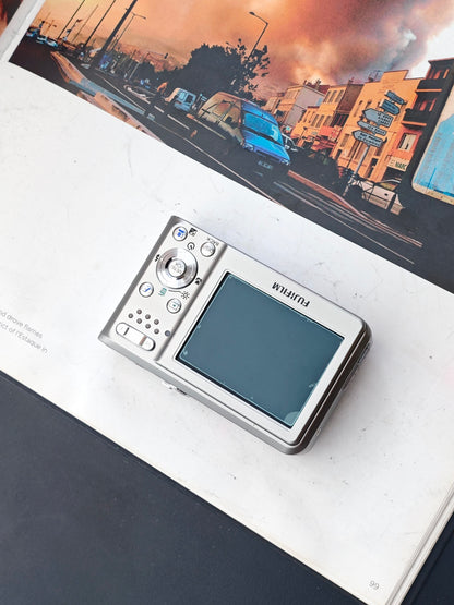 Used Fujifilm FinePix F31 fd Digital Camera