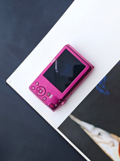 *READ* Used Nikon Coolpix S3600 pink Digital Camera [No charger]