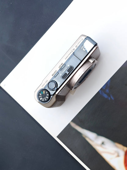 *READ* Used Sony Cyber Shot DSC-HX9V Digital Camera [JPN only]