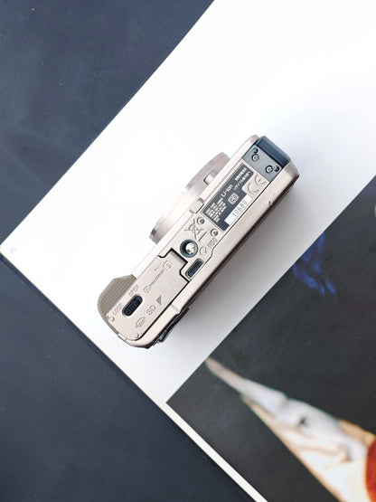 *READ* Used Sony Cyber Shot DSC-HX9V Digital Camera [JPN only]