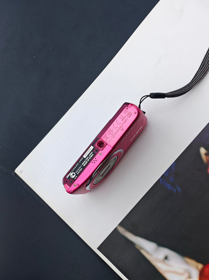 Used Nikon Coolpix S3500 pink Digital Camera [No charger]