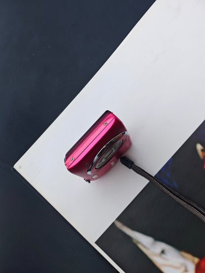 Used Nikon Coolpix S3500 pink Digital Camera [No charger]