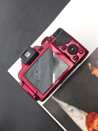 Used Nikon Coolpix P520 red Digital Camera