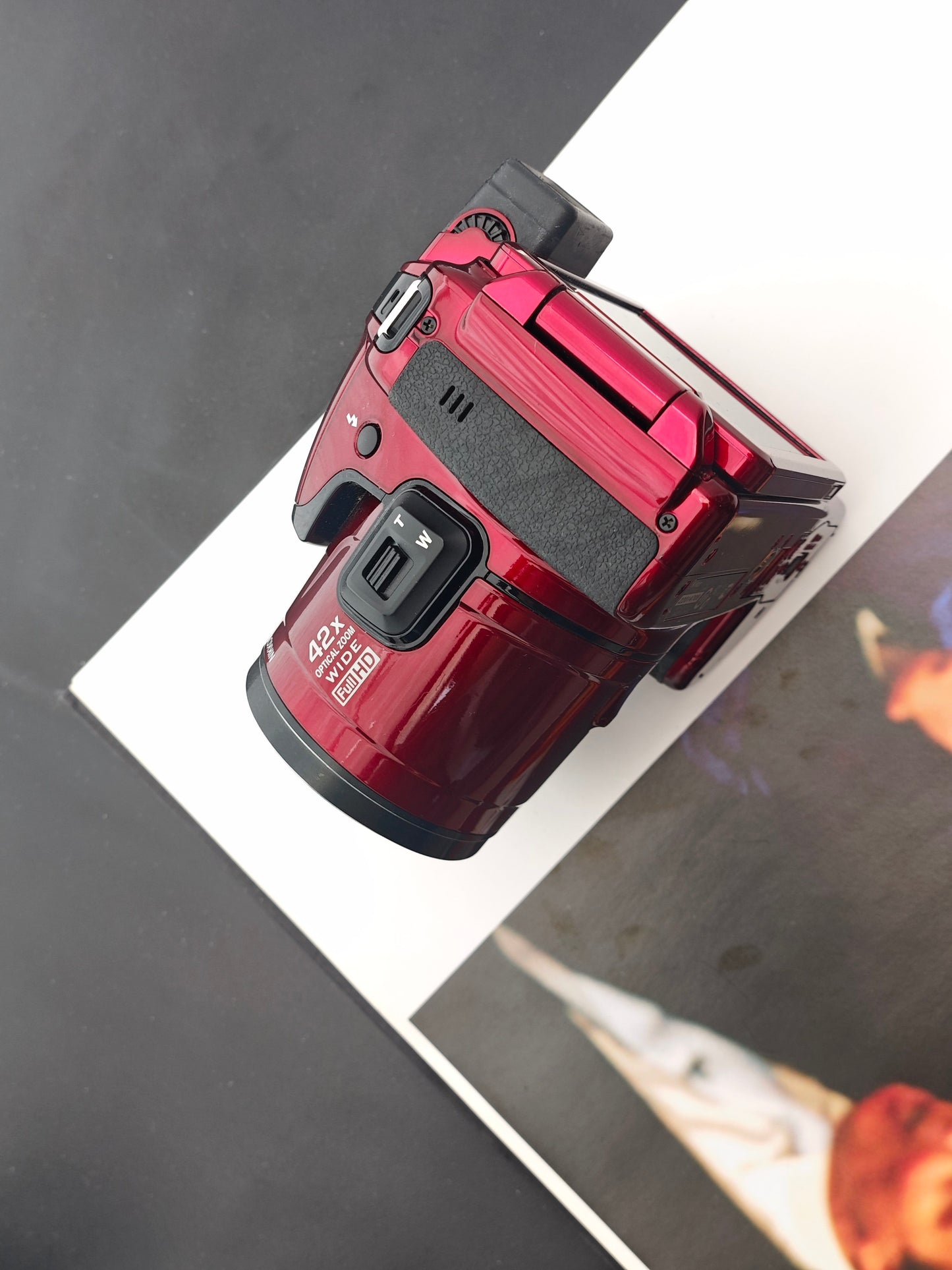 Used Nikon Coolpix P520 red Digital Camera