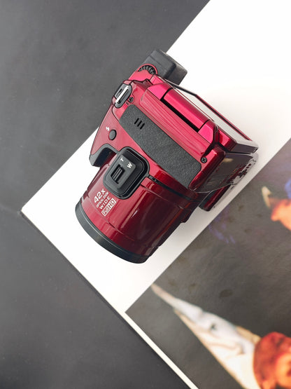 Used Nikon Coolpix P520 red Digital Camera