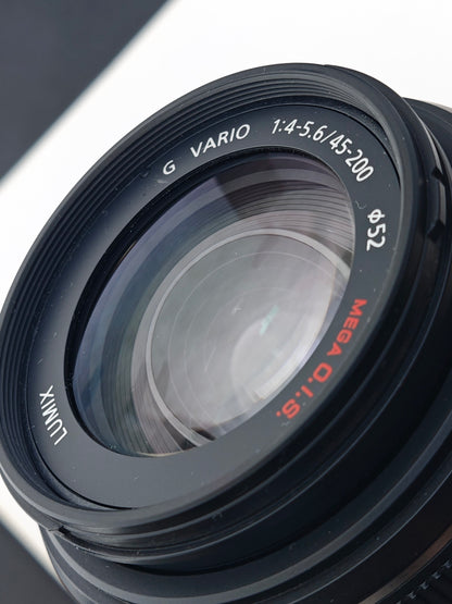 Panasonic Lumix G Vario 45-200mm F4-5.6 Mega O.I.S. [M4/3 mount]
