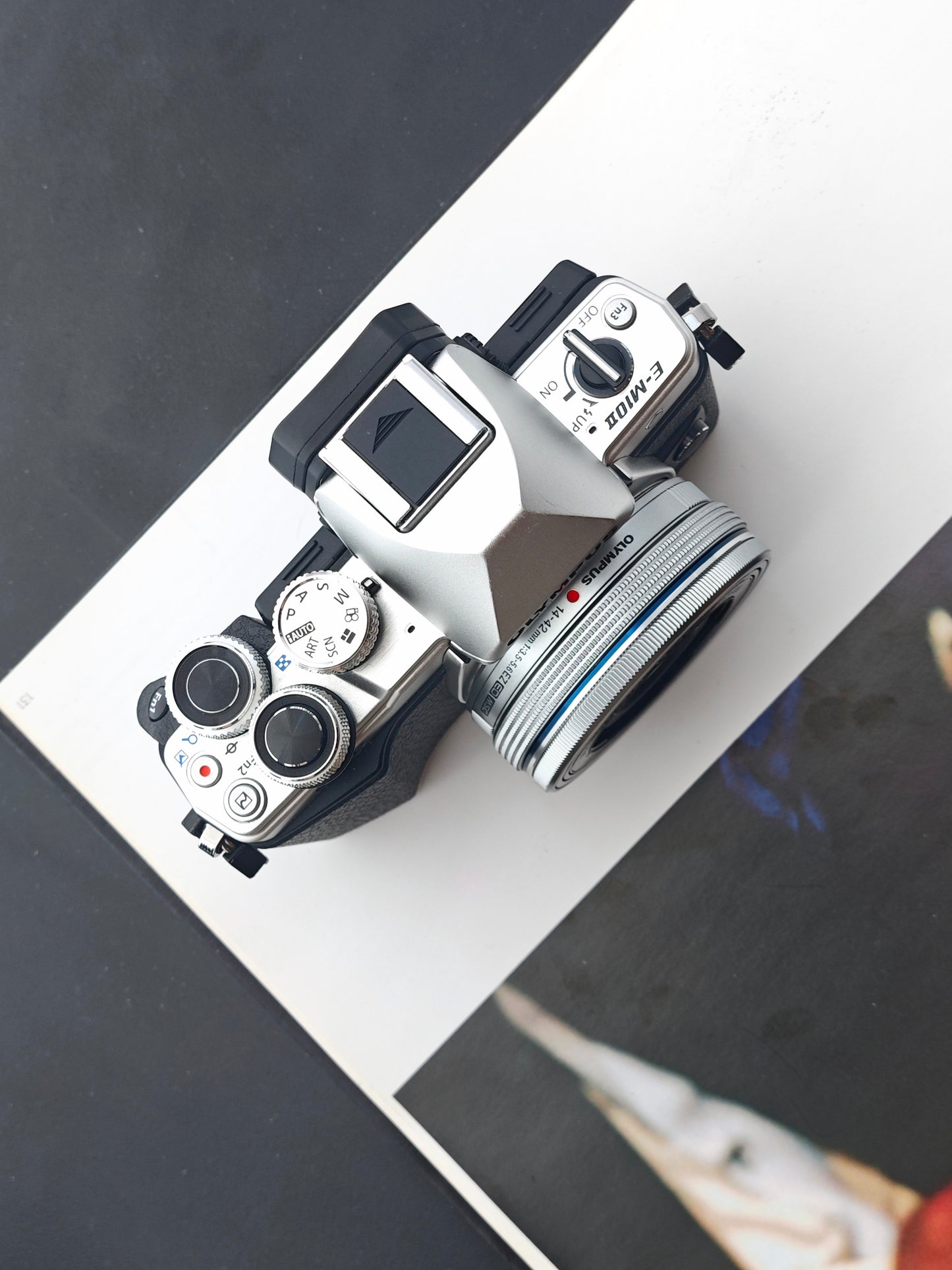 Used Olympus OM-D E-M10II with M.Zuiko 14-42mm F3.5-5.6