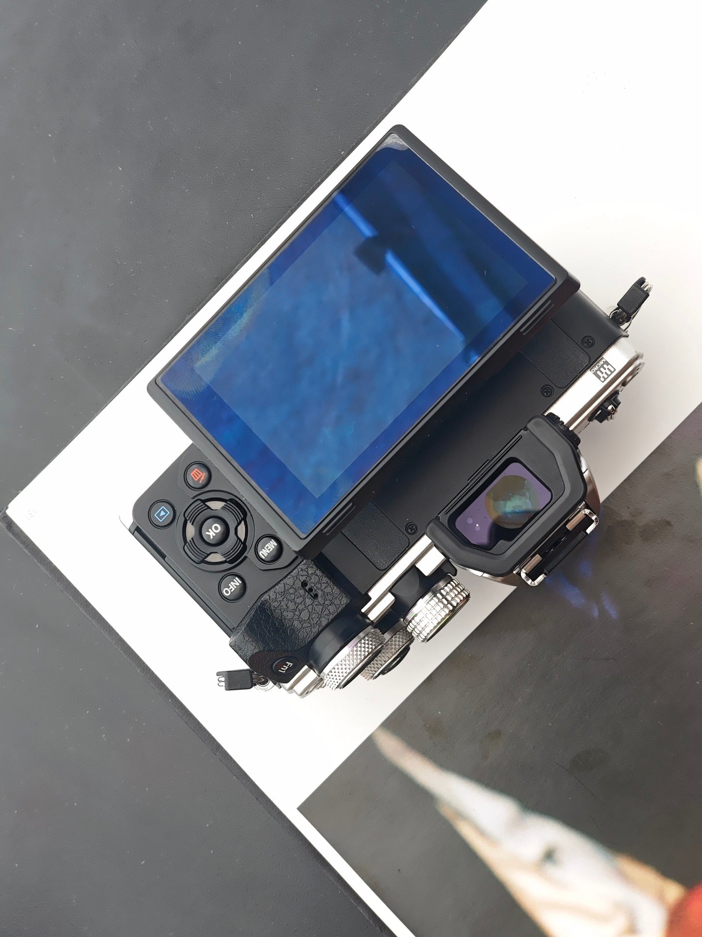 Used Olympus OM-D E-M10II with M.Zuiko 14-42mm F3.5-5.6