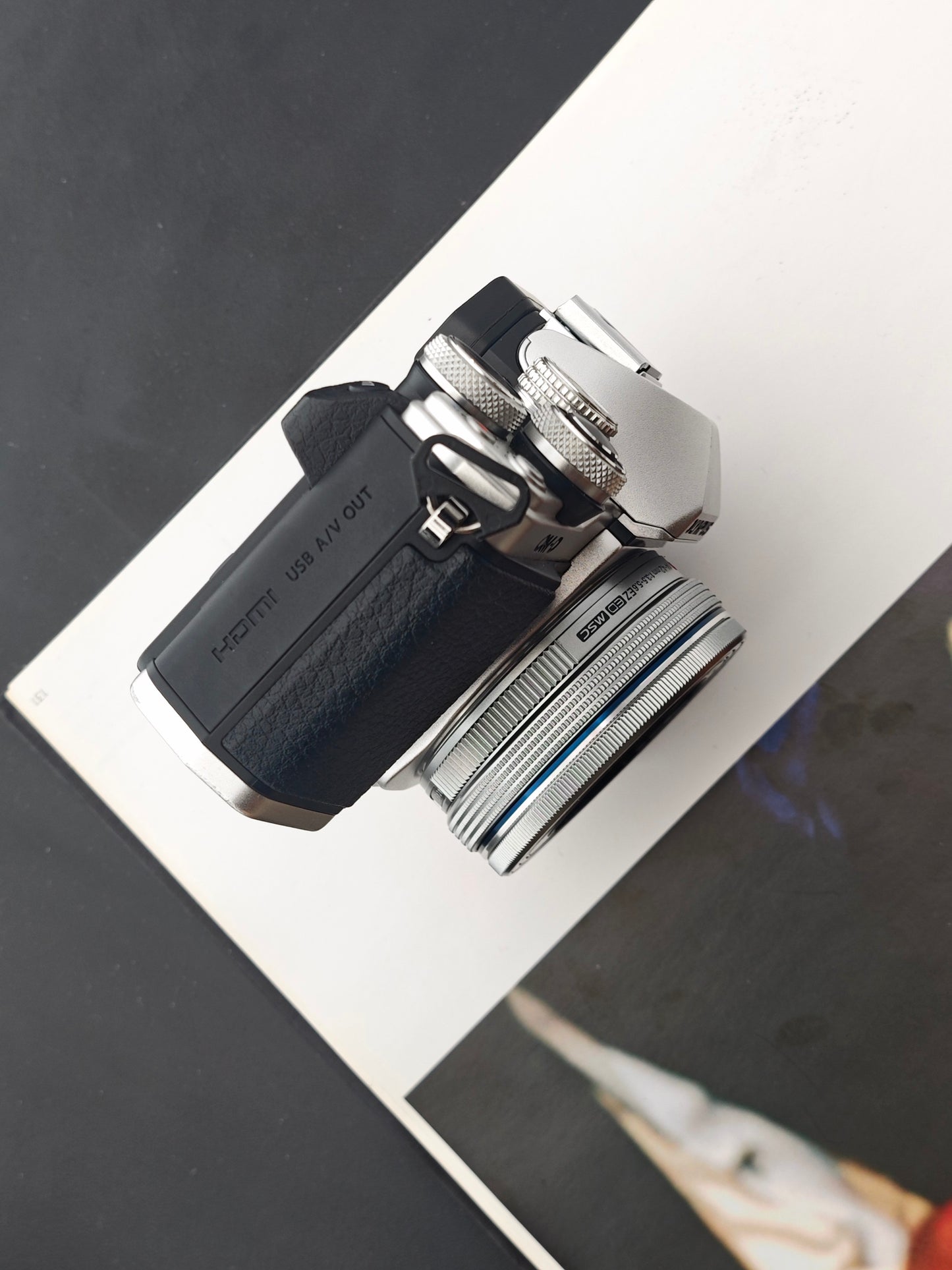 Used Olympus OM-D E-M10II with M.Zuiko 14-42mm F3.5-5.6