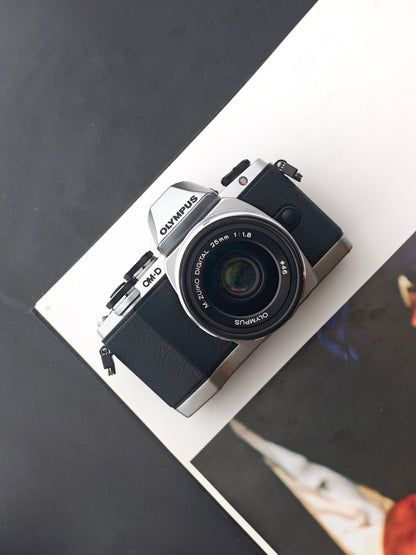 Used Olympus OM-D E-M10 with 25mm F1.8 MSC and 40-150mm F4-5.6 R ED MSC