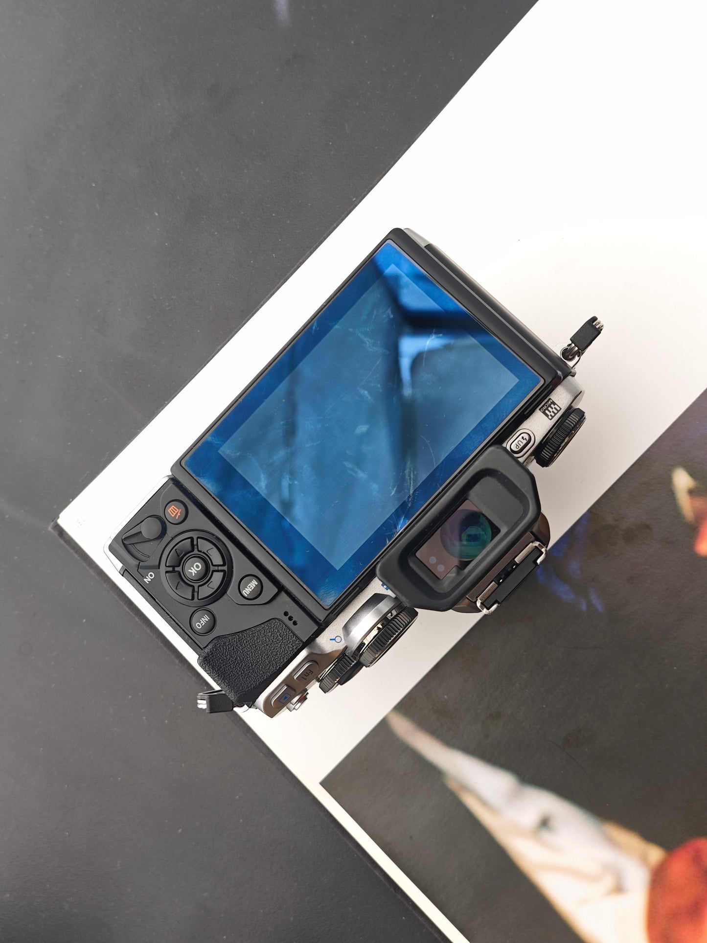 Used Olympus OM-D E-M10 with 25mm F1.8 MSC and 40-150mm F4-5.6 R ED MSC