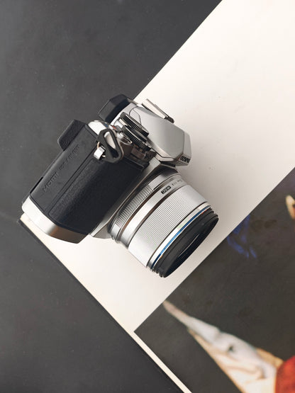 Used Olympus OM-D E-M10 with 25mm F1.8 MSC and 40-150mm F4-5.6 R ED MSC