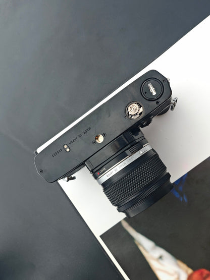 Olympus OM-2 with OM-System Zuiko MC Auto-W 28mm F2