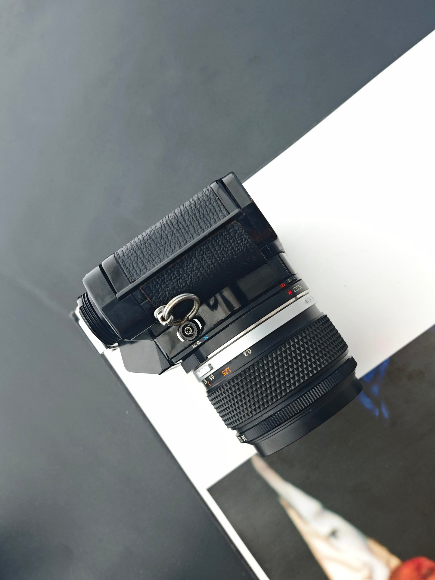 Olympus OM-2 with OM-System Zuiko MC Auto-W 28mm F2