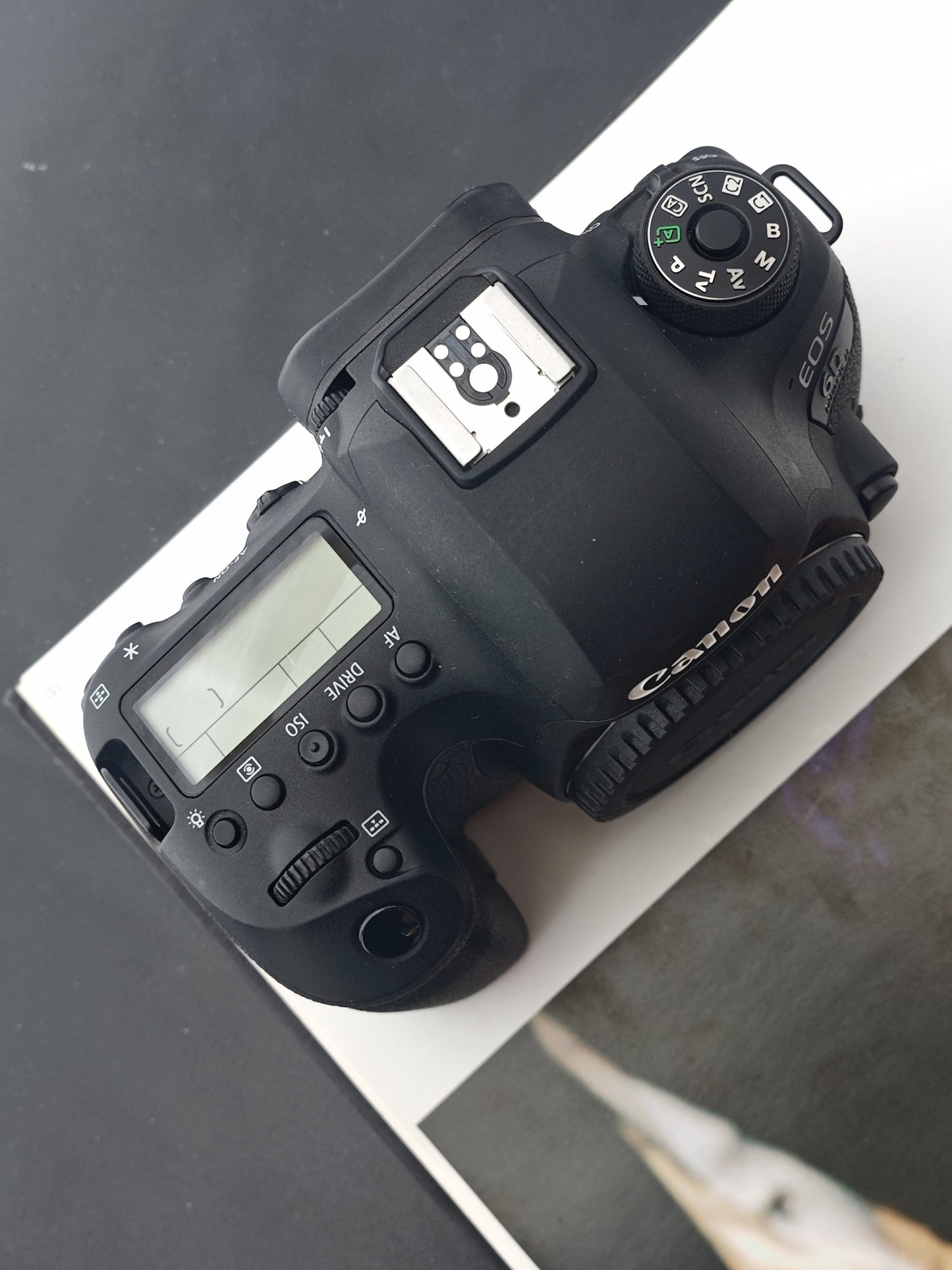 Used Canon EOS 6D Mark II body Digital Camera (No charger)
