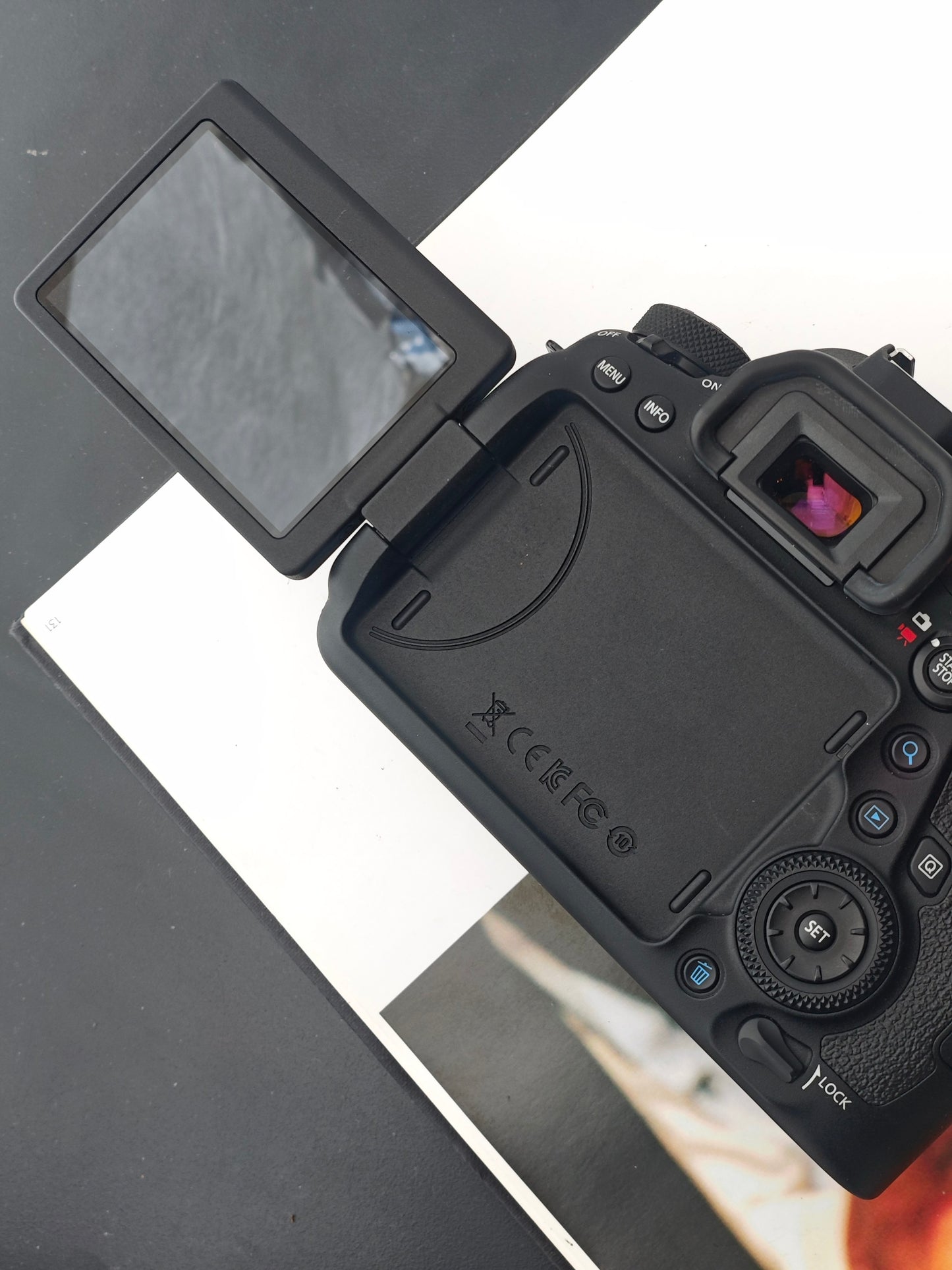 Used Canon EOS 6D Mark II body Digital Camera (No charger)