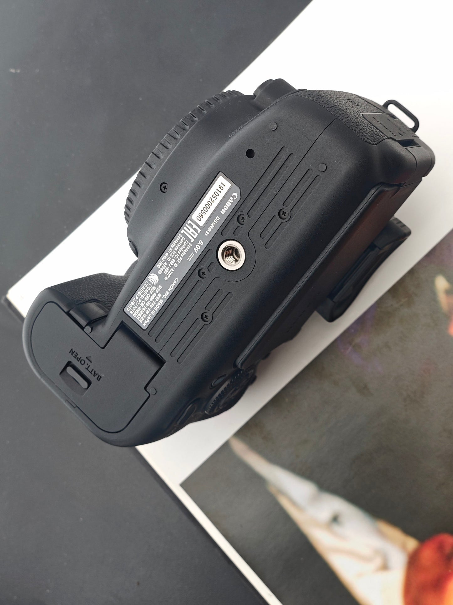 Used Canon EOS 6D Mark II body Digital Camera (No charger)