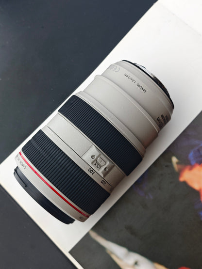 Canon Zoom Lens EF 70-300mm F4-5.6 L IS USM