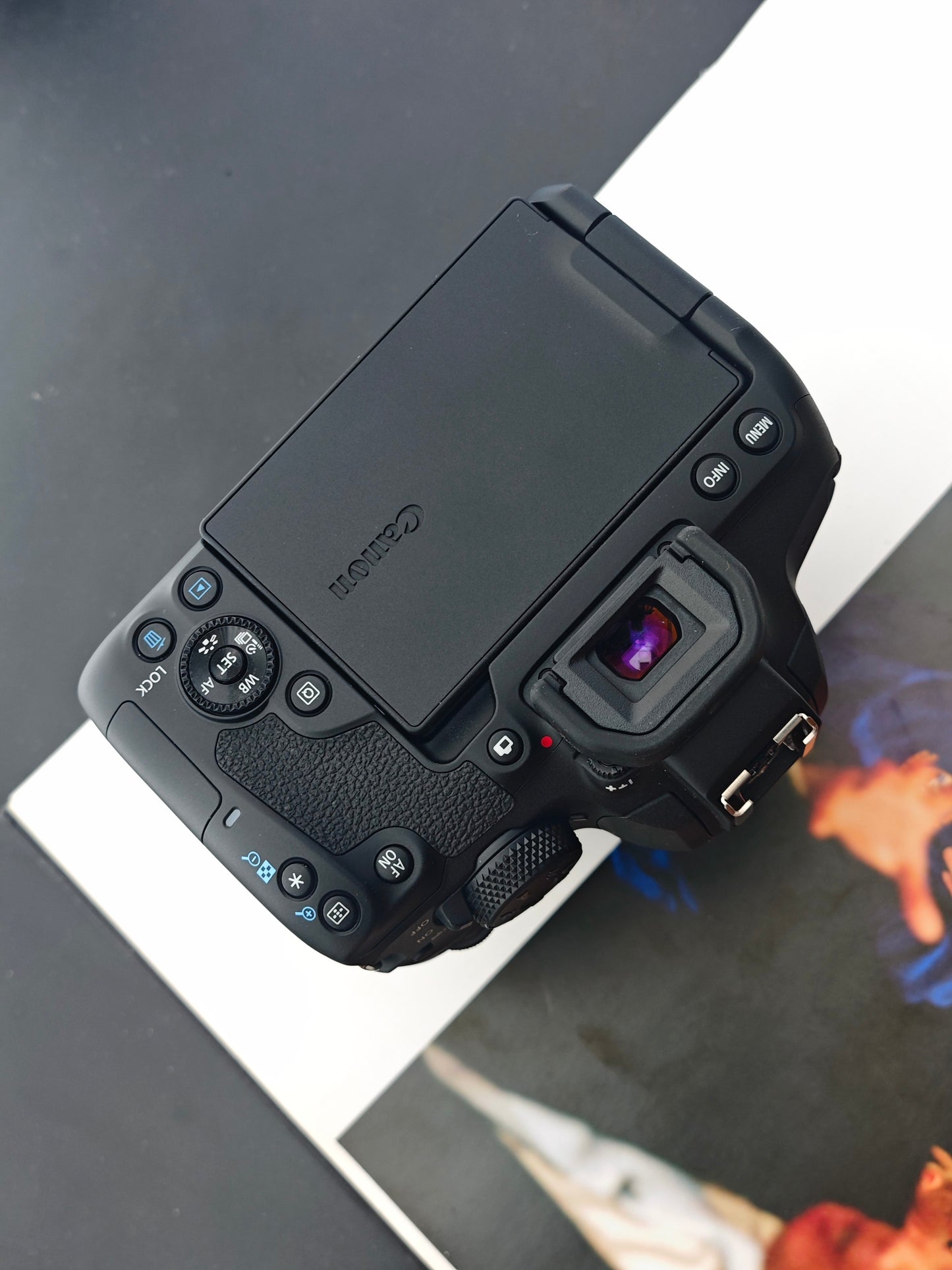 Used Canon EOS Kiss X10i with Double Zoom Kit Digital Camera