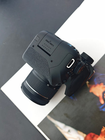 Used Canon EOS Kiss X10i with Double Zoom Kit Digital Camera