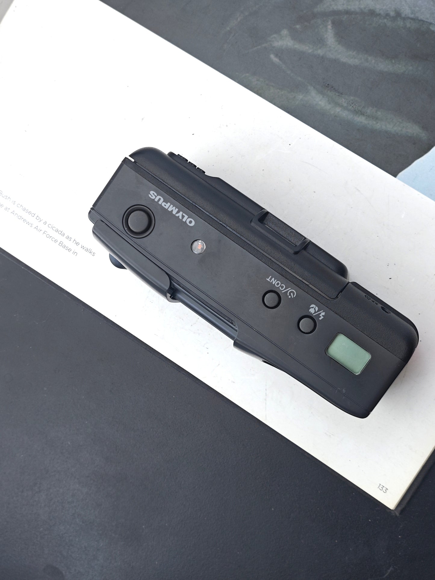 Olympus AF-1 Super Quartz Date