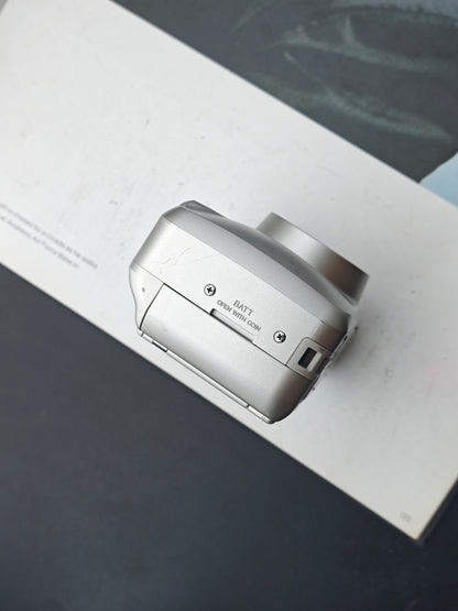 Minolta 110 Zoom Date