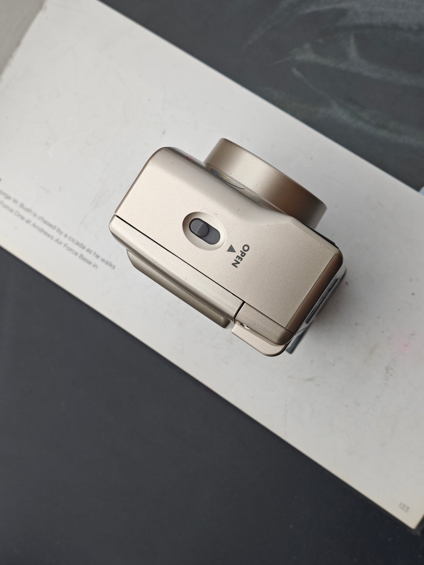 Konica Z-up 130e