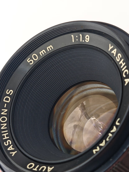 Yashica Auto Yashinon-DS 50mm F1.9 [M42 mount]