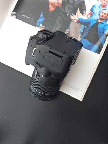 Used Canon EOS Kiss X9 with Double Zoom Kit Digital Camera [No charger]