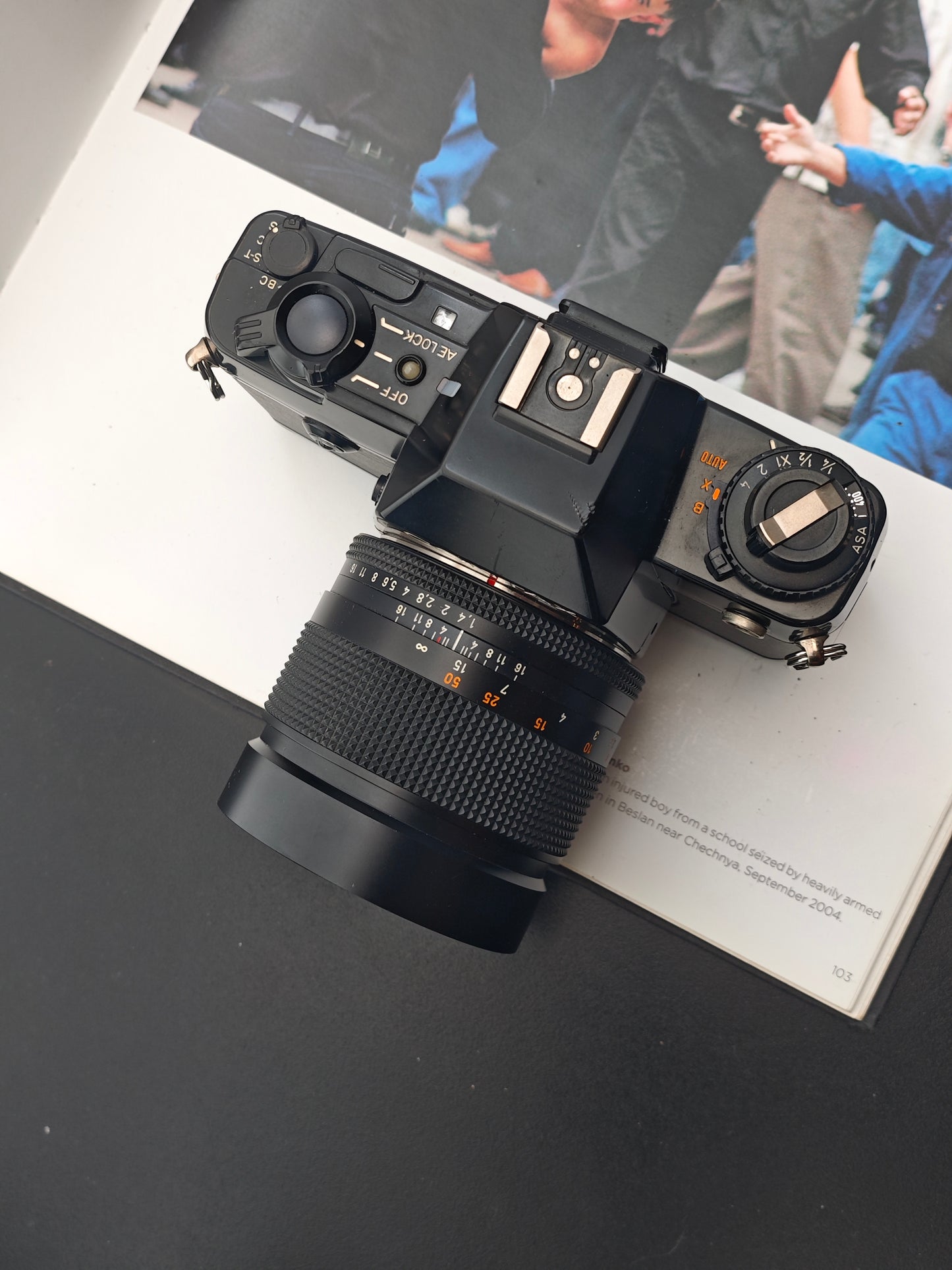 Contax 137 MD Quartz with Carl Zeiss Planar 85mm F1.4 T* AEG