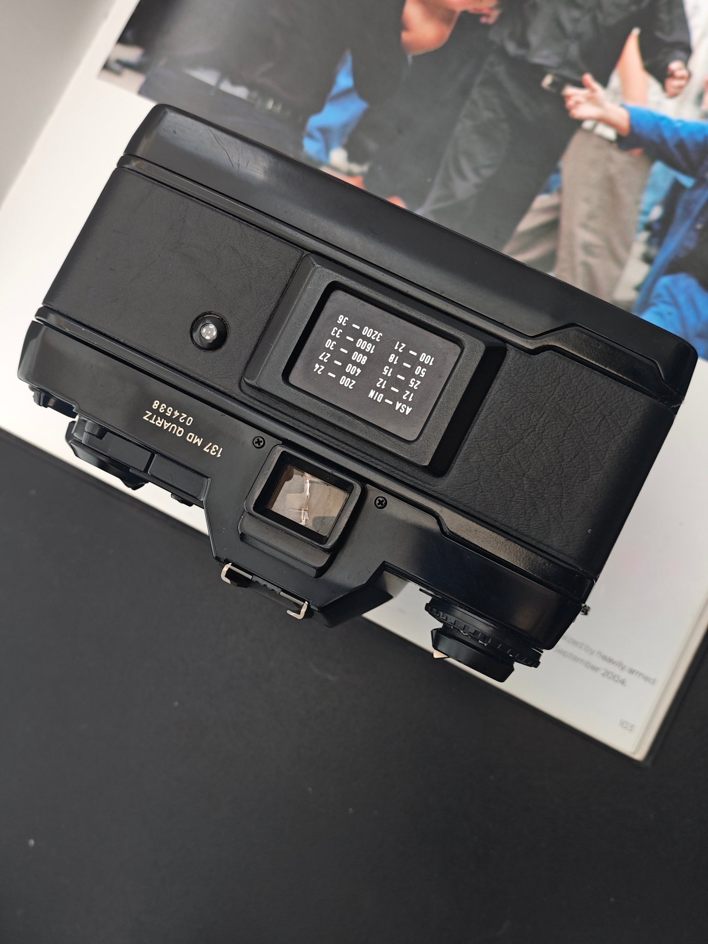 Contax 137 MD Quartz with Carl Zeiss Planar 85mm F1.4 T* AEG