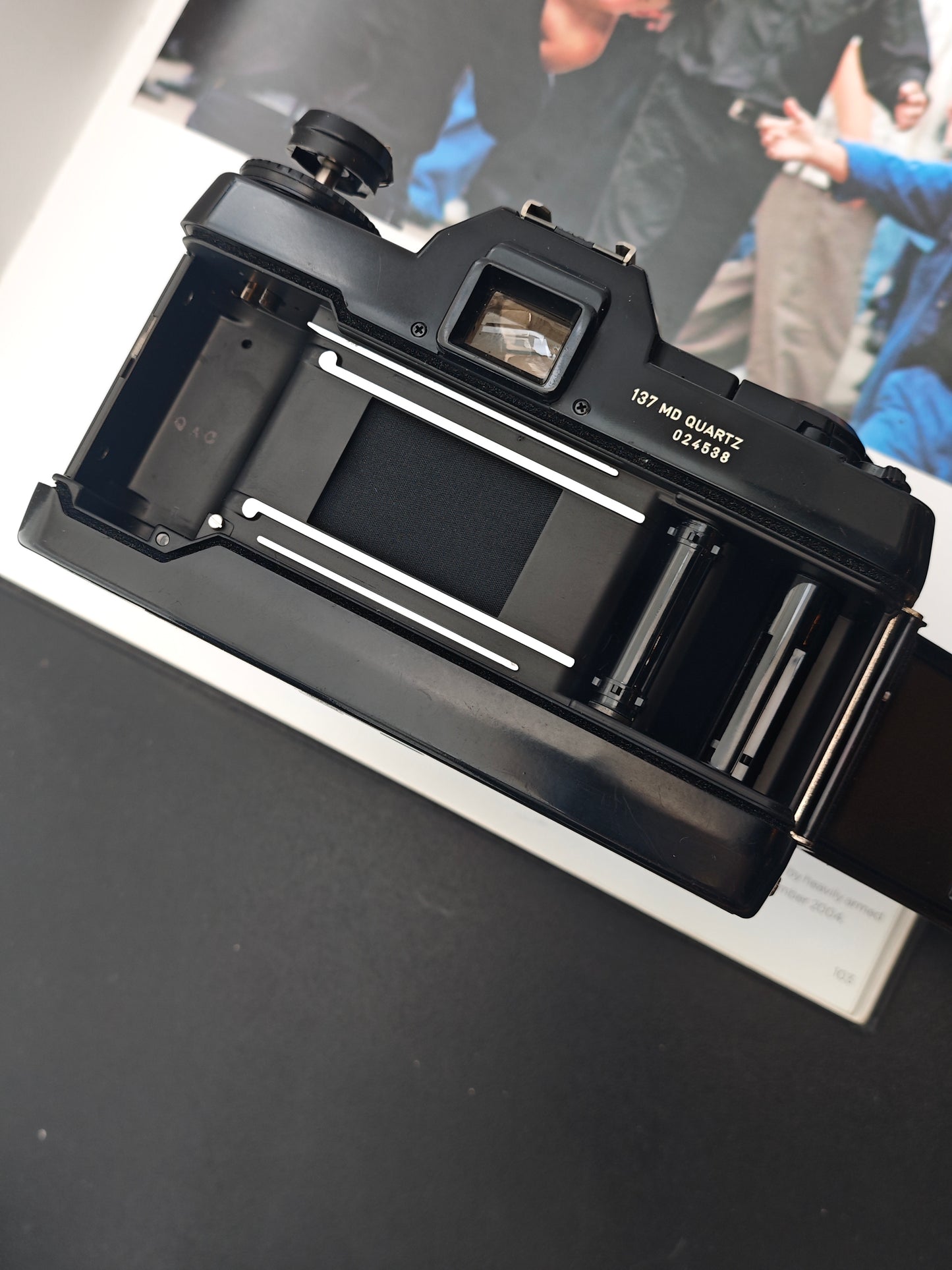 Contax 137 MD Quartz with Carl Zeiss Planar 85mm F1.4 T* AEG