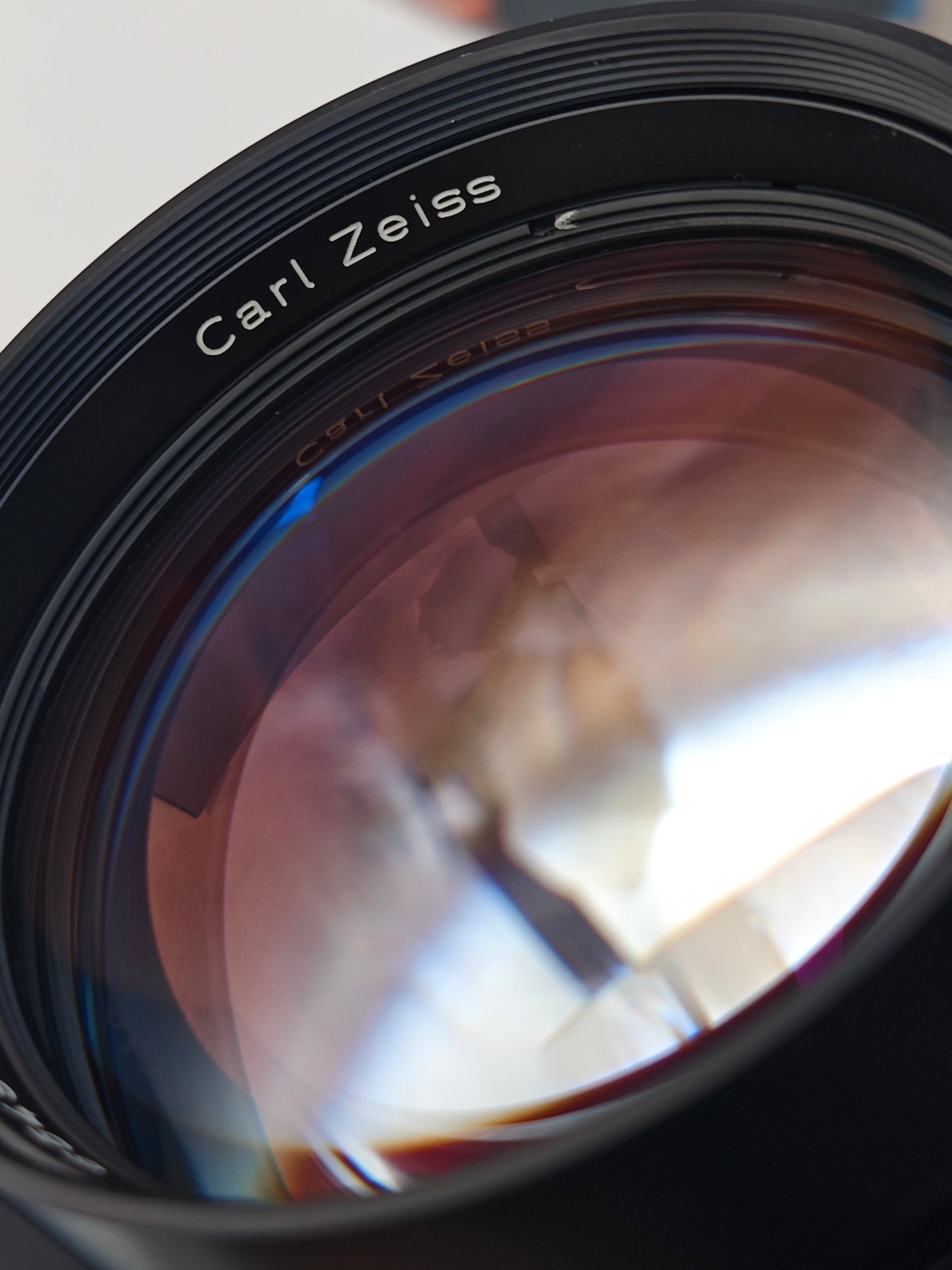 Contax 137 MD Quartz with Carl Zeiss Planar 85mm F1.4 T* AEG