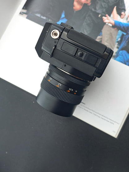 Contax 167MT with Carl Zeiss Distagon 25mm F2.8 T* AEG