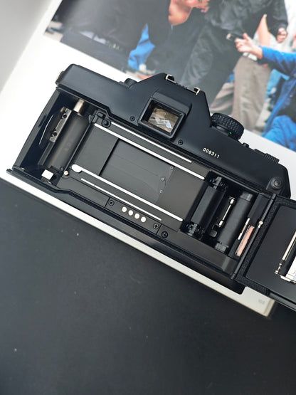 Contax 167MT with Carl Zeiss Distagon 25mm F2.8 T* AEG