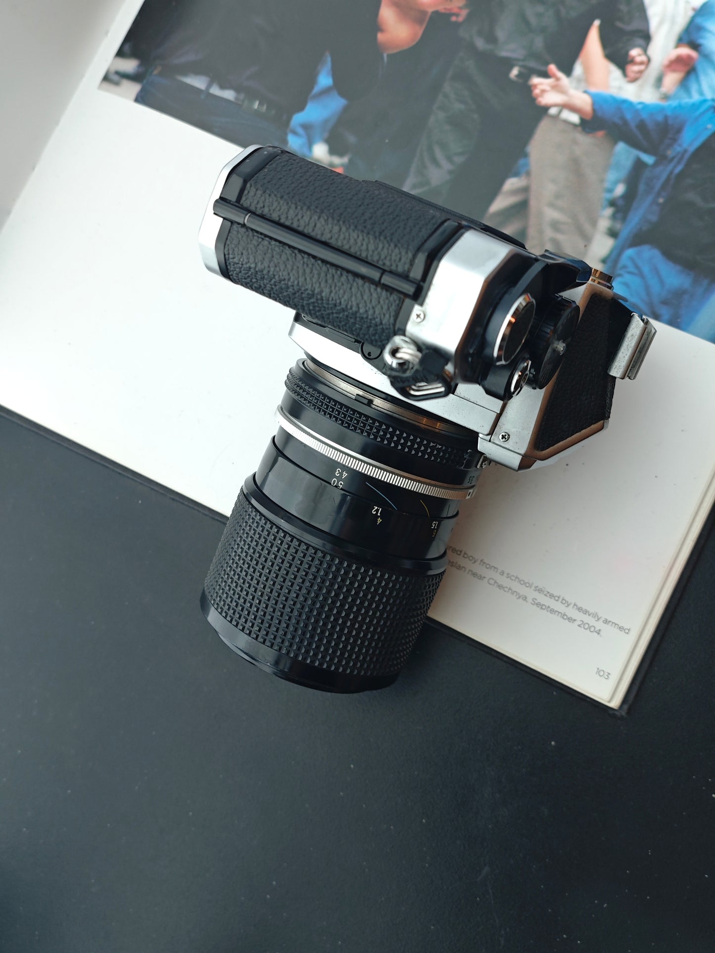 Nikon FE2 silver with Zoom-Nikkor 43-86mm F3.5