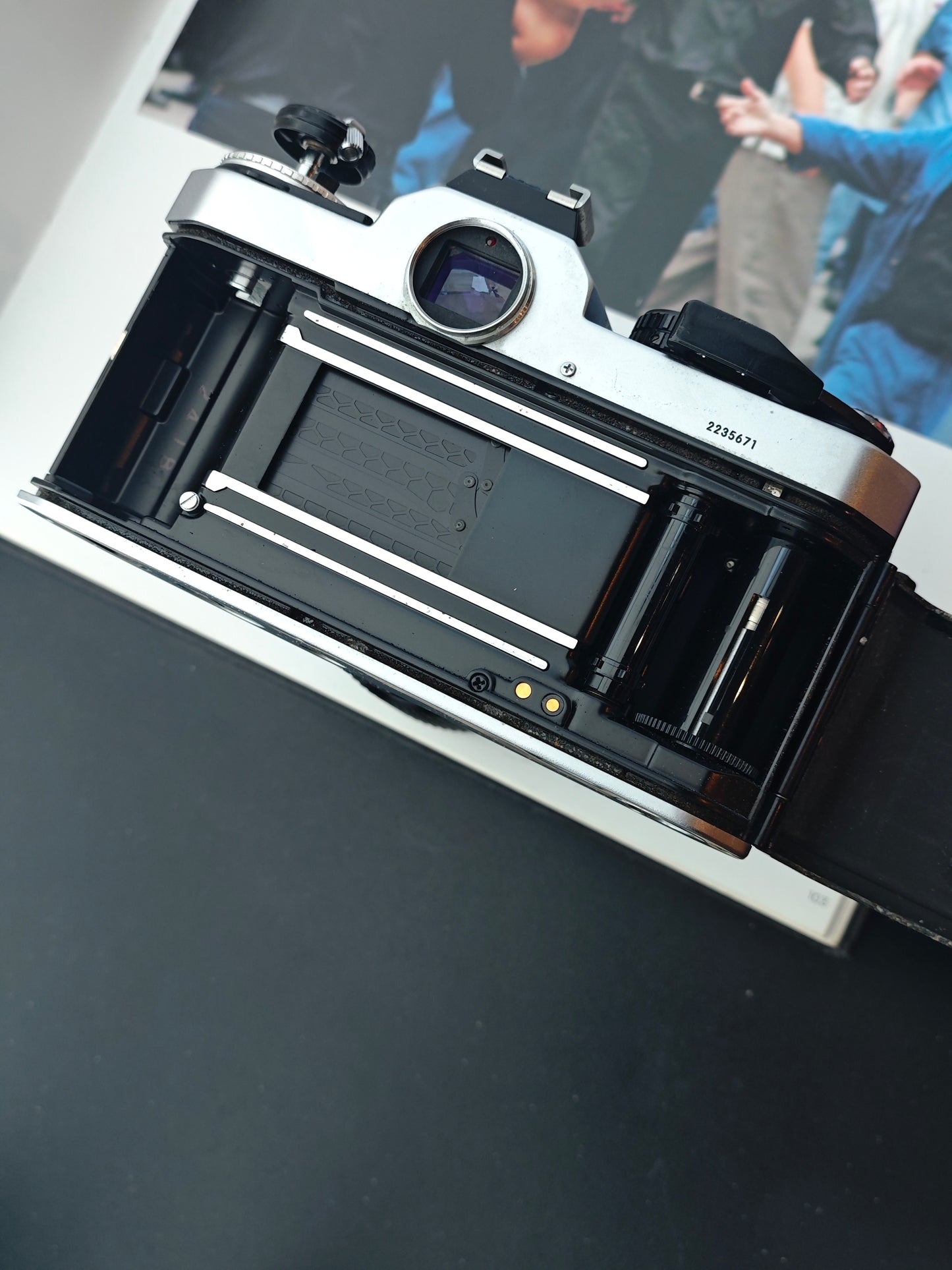 Nikon FE2 silver with Zoom-Nikkor 43-86mm F3.5