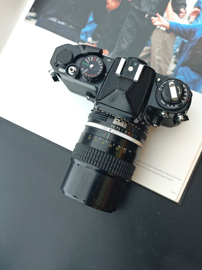 *READ* Nikon FE black with Nikon Nikkor 135mm F3.5 Ai