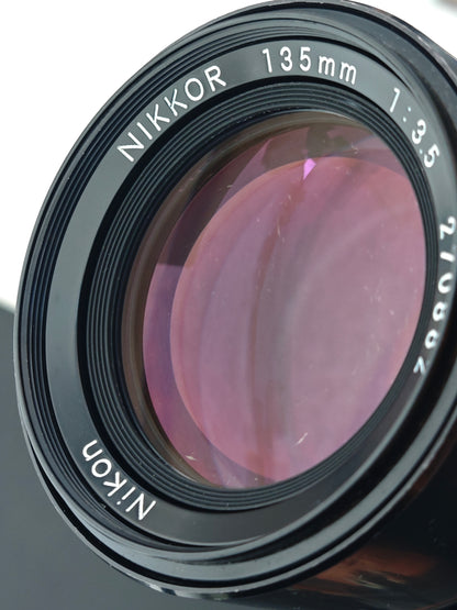 *READ* Nikon FE black with Nikon Nikkor 135mm F3.5 Ai