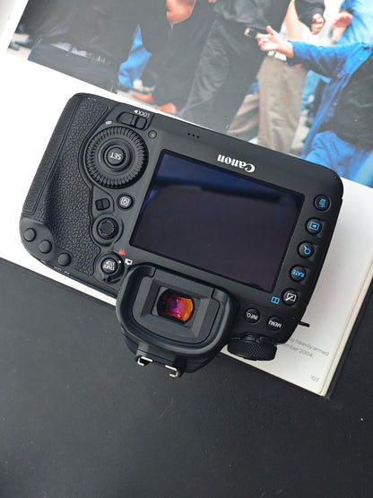 Used Canon EOS 5D Mark IV body Digital Camera [No charger]