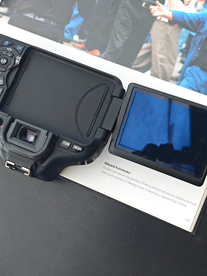 Used Canon EOS Kiss X5 with EF-S 18-55mm Digital Camera