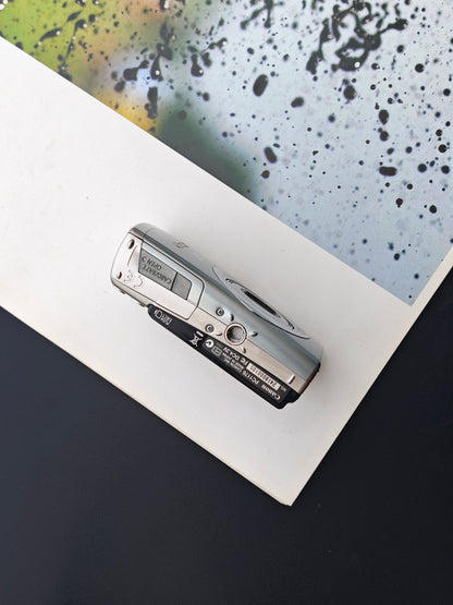 Used Canon IXY Digital 800 IS Digital Camera