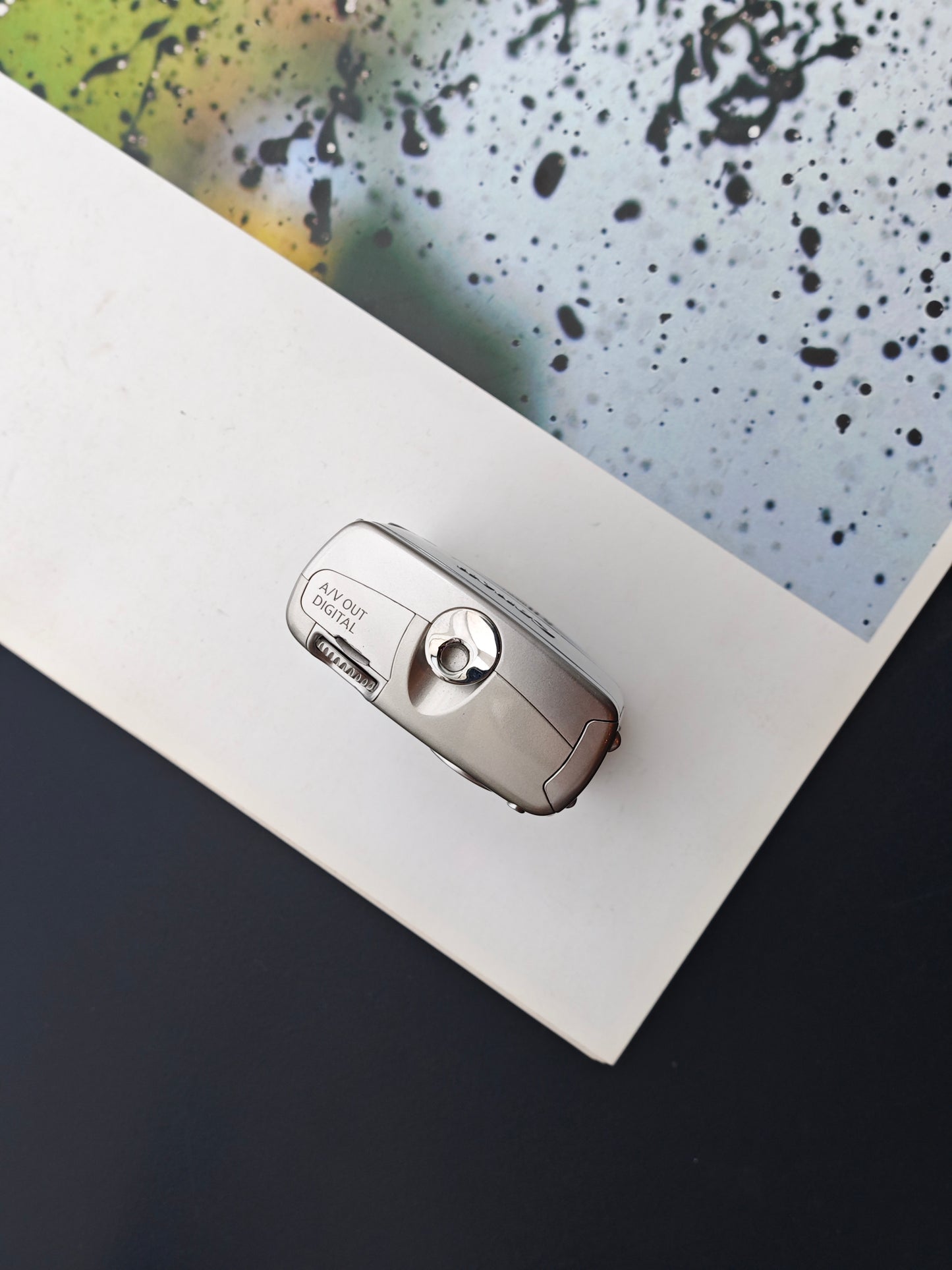 Used Canon IXY Digital 800 IS Digital Camera