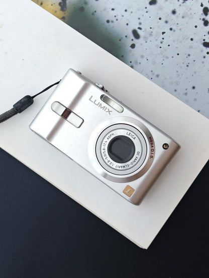 Used Panasonic Lumix DMC-FS1 silver Digital Camera