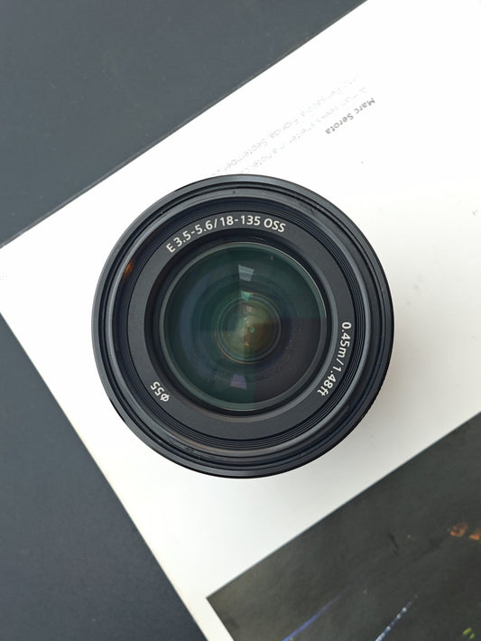 Sony E 18-135mm F3.5-5.6 OSS [E mount]