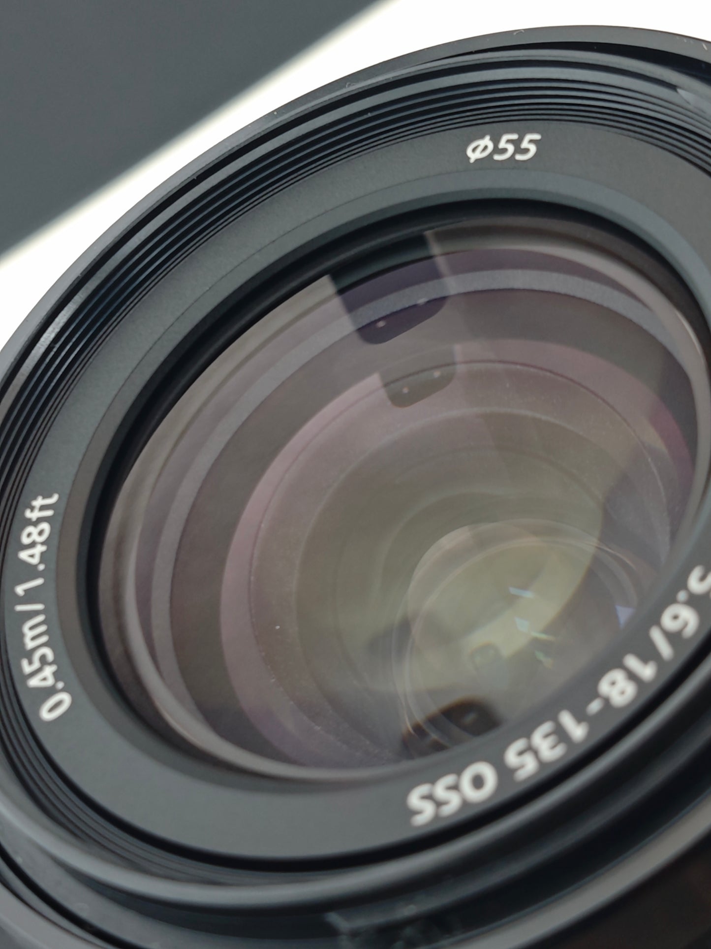Sony E 18-135mm F3.5-5.6 OSS [E mount]