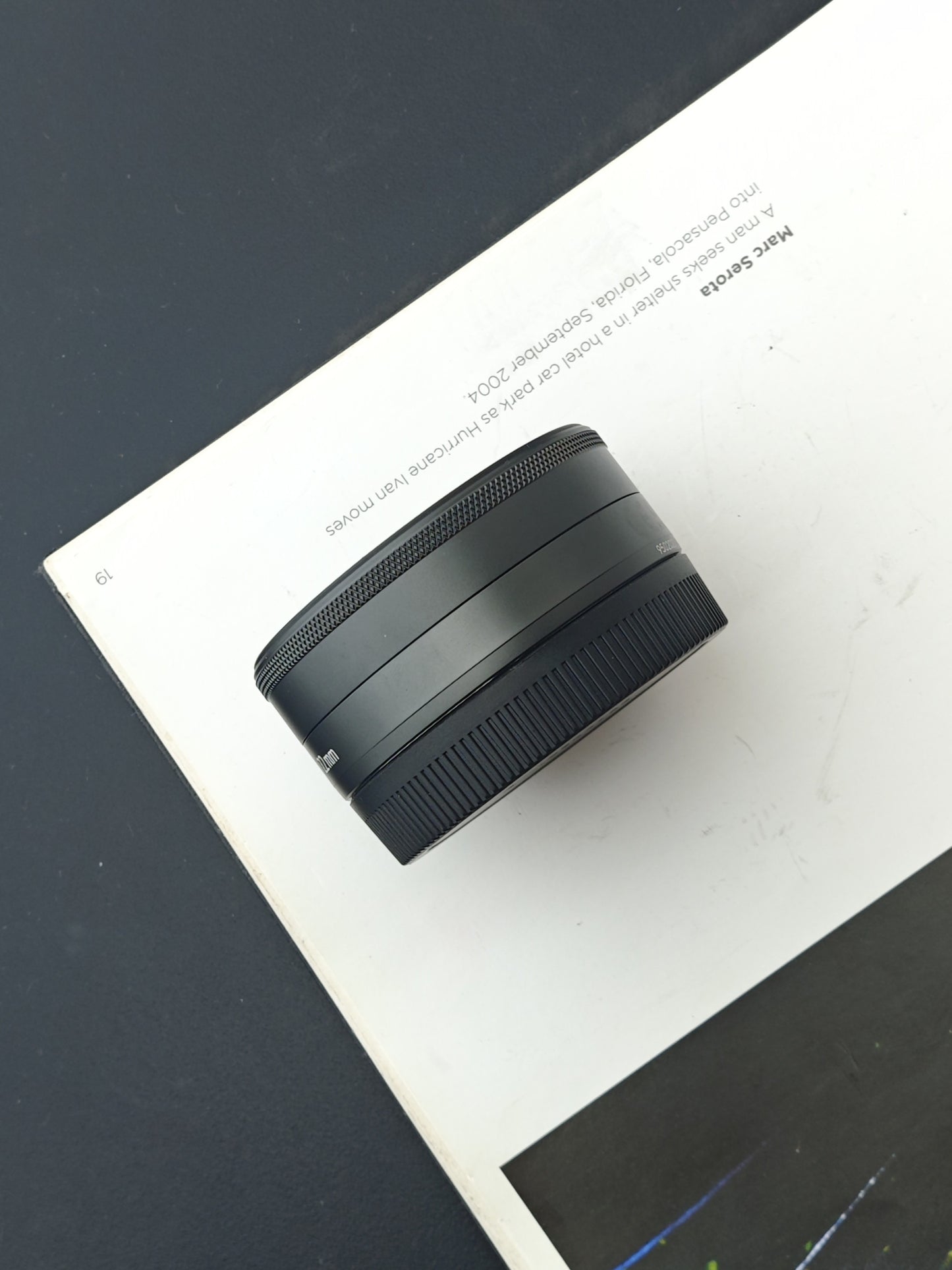 Canon Lens EF-M 22mm F2 STM