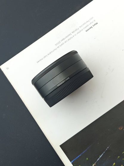 Canon Lens EF-M 22mm F2 STM